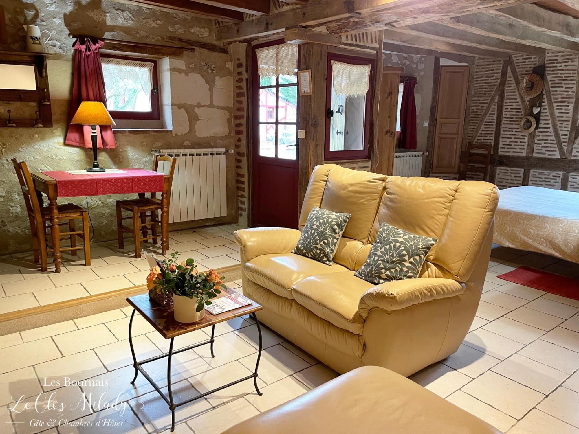 Chambres D'Hotes Les Bournais - Le Clos Milady L'Ile-Bouchard エクステリア 写真